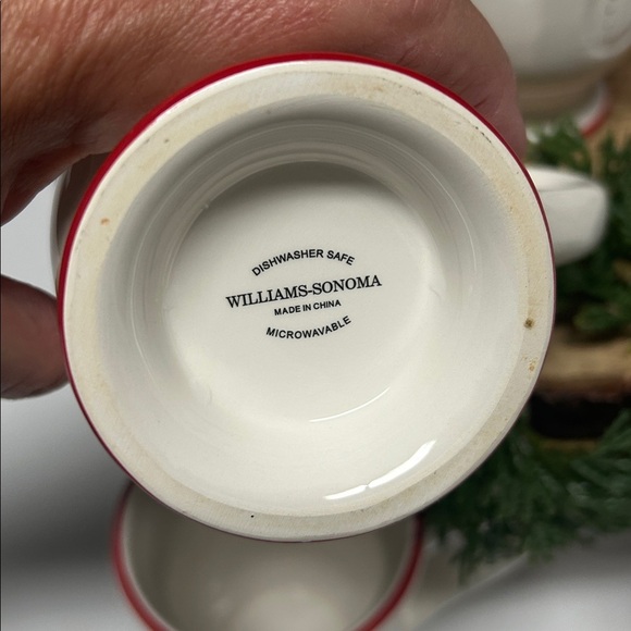 Williams-Sonoma Festive Snowman Mugs Set of 4 - Picture 6 of 7
